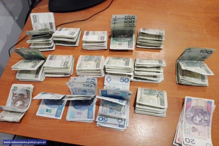 Policjanci przechwycili duże ilości narkotyków i nielegalną broń (ZOBACZ ZDJĘCIA), Dolnośląska Policja