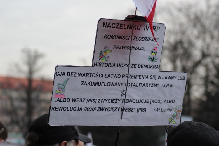 Strajk Obywatelski pod siedzibą wojewody [ZOBACZ ZDJĘCIA], Bartosz Senderek