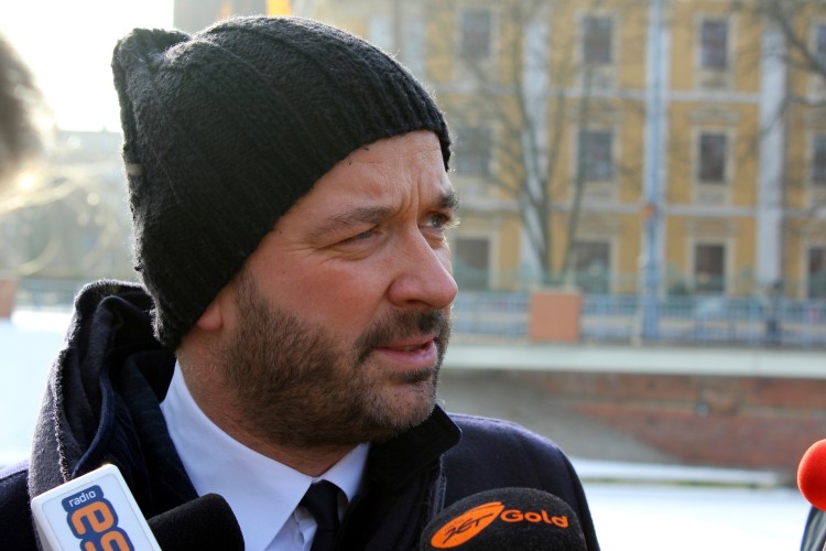 Jacek Sutryk, dyrektor Departamentu Spraw Społecznych, Bartosz Senderek
