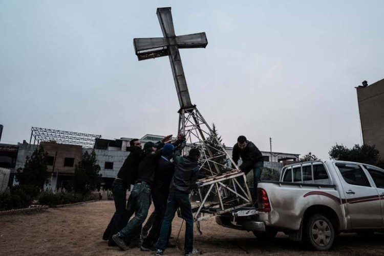 Powrót chrześcijan do Mosulu po inwazji islamskich fundamentalistów (18 grudnia 2016 r.), III nagroda, Maciej Moskwa, Testigo Documentary