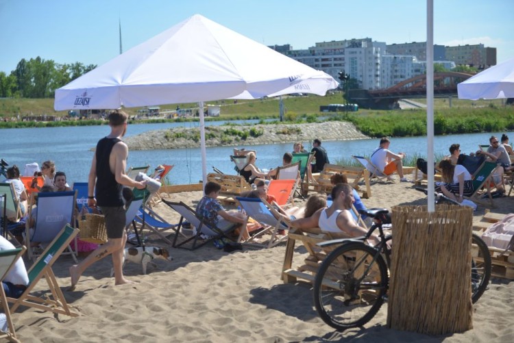 Wrocław: miejska plaża przy Starej Odrze już otwarta! [ZDJĘCIA, WIDEO], Wojciech Bolesta