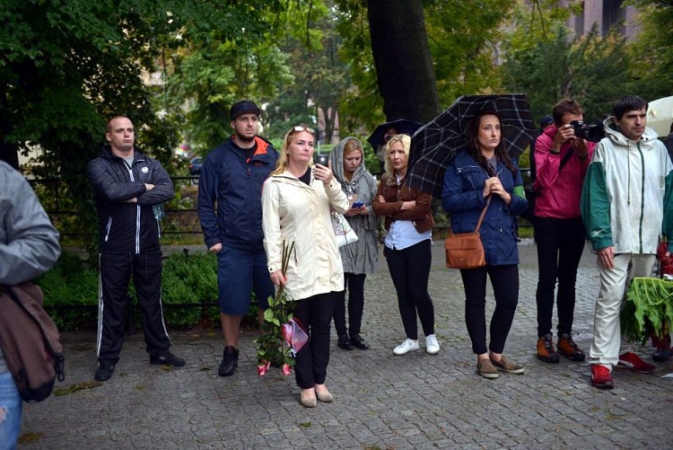 Narodowcy i patrioci pod pomnikiem rotmistrza Pileckiego: „To nie była reprezentatywna grupa wrocławian” [ZDJĘCIA], Wojciech Bolesta