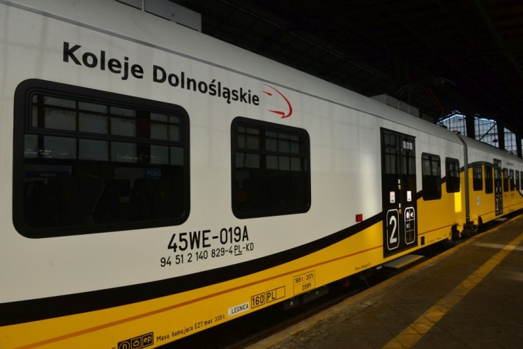 Takimi pociągami jeszcze w tym roku będziemy jeździć po Dolnym Śląsku [ZDJĘCIA], Wojciech Bolesta