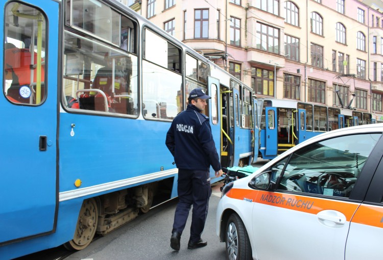 Zderzenie tramwajów w centrum Wrocławia. Są ranni [ZDJĘCIA], Marta Gołębiowska