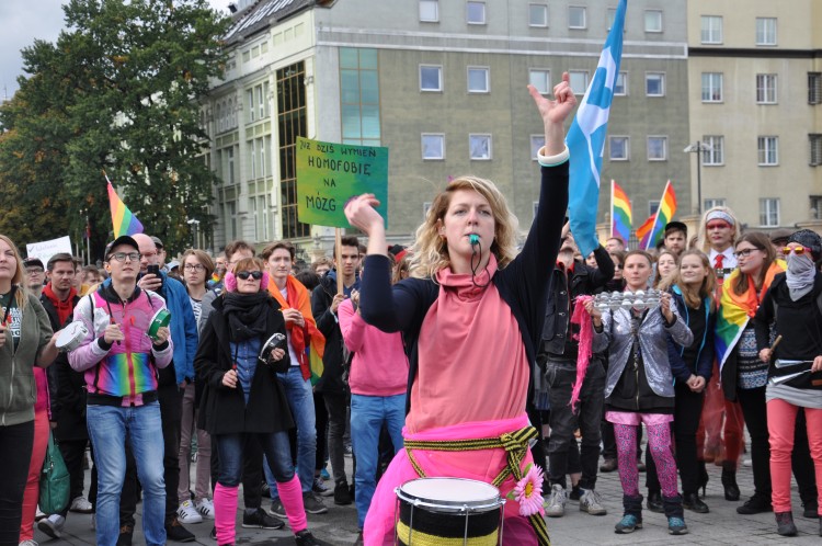 Kolorowo i muzycznie. Kilka tysięcy osób we Wrocławskim Marszu Równości [ZDJĘCIA], Marta Gołębiowska