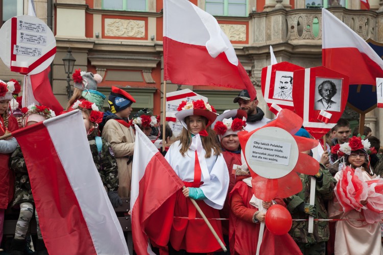 Przez Wrocław przeszła Radosna Parada Niepodległości [ZDJĘCIA], Magda Pasiewicz