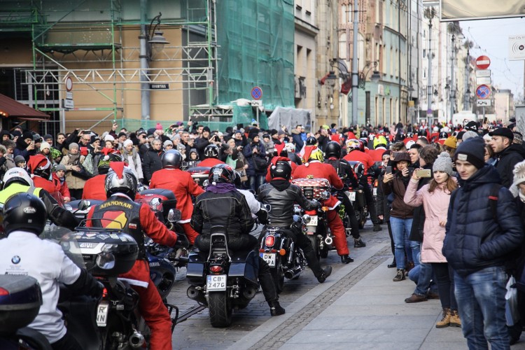 Parada Mikołajów na motocyklach przejechała przez Wrocław [ZOBACZ ZDJĘCIA], Magda Pasiewicz