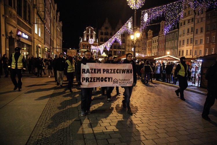 Wrocław: mizerna frekwencja na Marszu Mężczyzn przeciwko przemocy wobec kobiet [ZDJĘCIA], Magda Pasiewicz