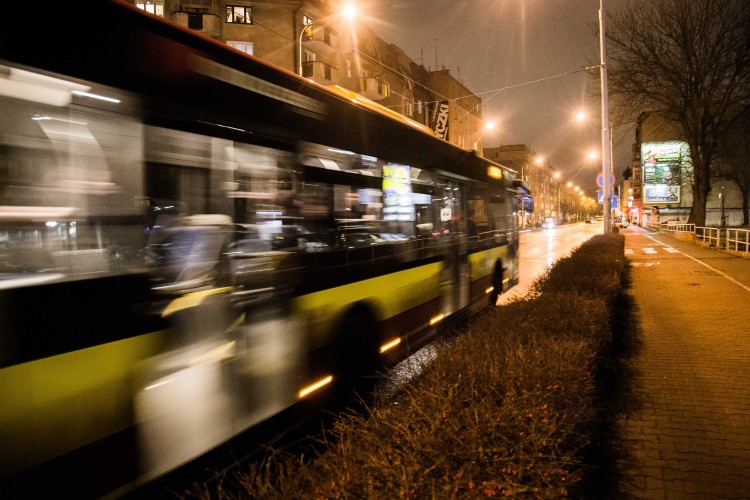 Buspas na Hubskiej tylko dla tramwajów. Magistrat planuje zmiany [ZDJĘCIA], Magda Pasiewicz