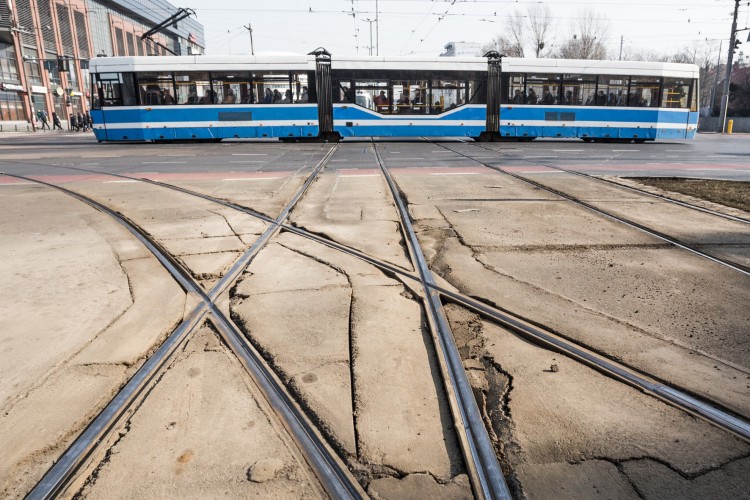 Rozpoczęła się naprawa torów tramwajowych na Legnickiej, Magda Pasiewicz