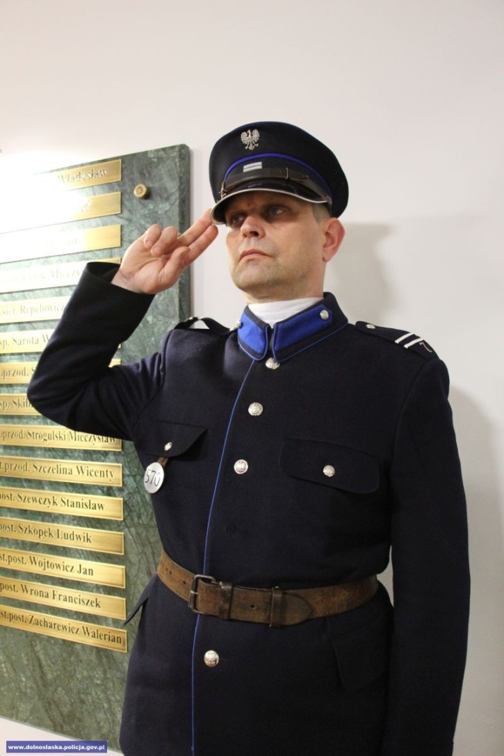 Kolejni funkcjonariusze na wrocławskiej tablicy policjantów poległych na służbie [ZDJĘCIA], Dolnośląska Policja