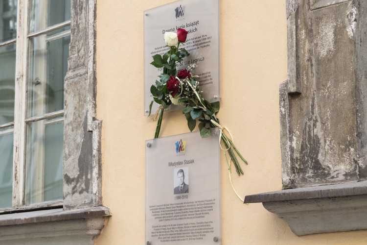 Wrocław uczcił pamięć ofiar katastrofy smoleńskiej [ZDJĘCIA], Magda Pasiewicz