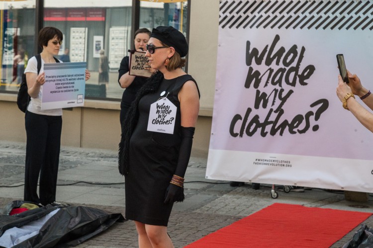 Rewolucyjny pokaz mody Greenpeace w centrum miasta [ZDJĘCIA], Magda Pasiewicz