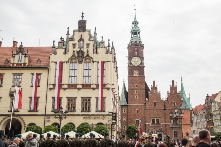 Obchody Dnia Flagi we Wrocławiu [ZDJĘCIA], Magda Pasiewicz