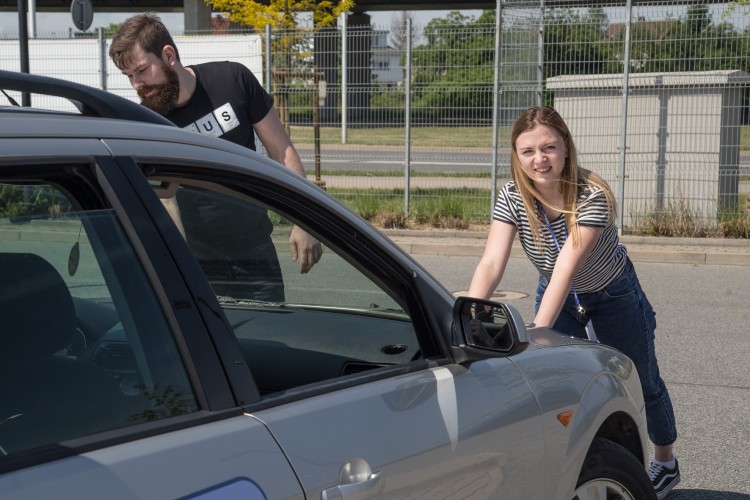 SRU! Studenci przemalowali swoje auta i jeżdżą nimi po mieście [ZDJĘCIA], Magda Pasiewicz