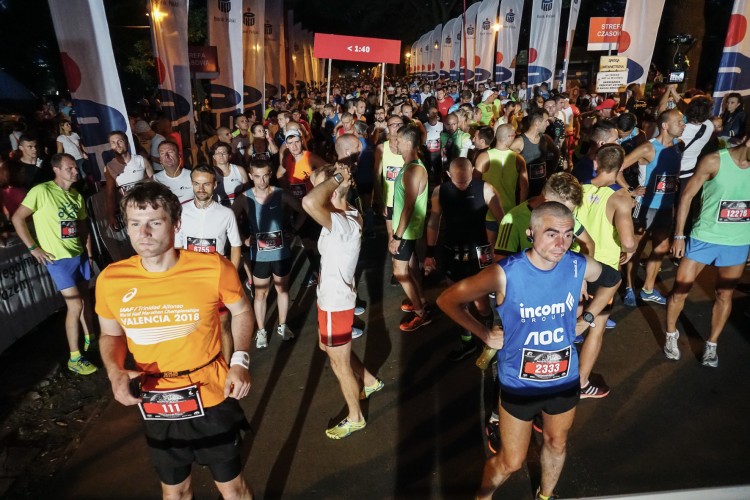 Tysiące biegaczy na ulicach miasta. 6. PKO Nocny Wrocław Półmaraton (cz.2), Magda Pasiewicz