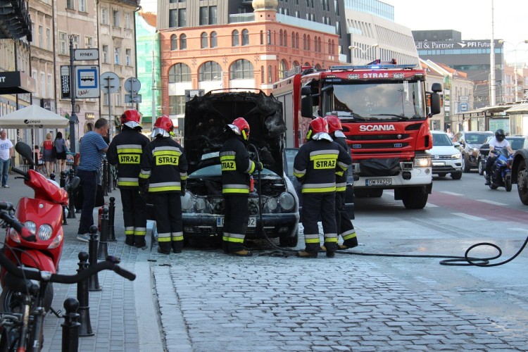 Pożar samochodu w centrum Wrocławia [ZDJĘCIA], Paweł Prochowski