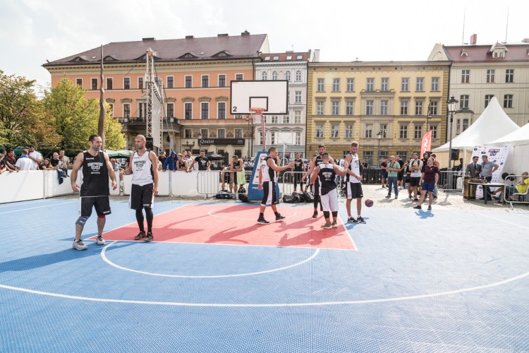 Wielka gra o niezłą stawkę. Turniej koszykówki 3x3 na placu Solnym [ZDJĘCIA], Magda Pasiewicz