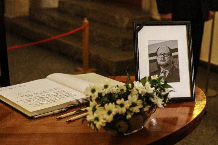 Jacek Sutryk złożył kondolencje w księdze pamięci prezydenta Adamowicza [ZDJĘCIA], Magda Pasiewicz