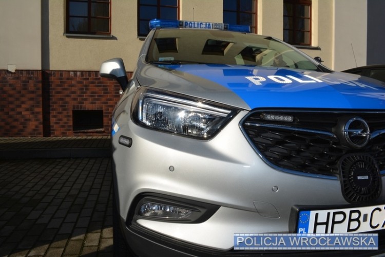 Dolnośląscy policjanci dostali 6 nowych radiowozów, Materiały policji