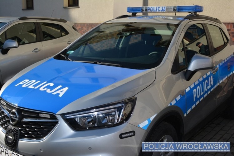 Dolnośląscy policjanci dostali 6 nowych radiowozów [ZDJĘCIA, WIDEO], Materiały policji