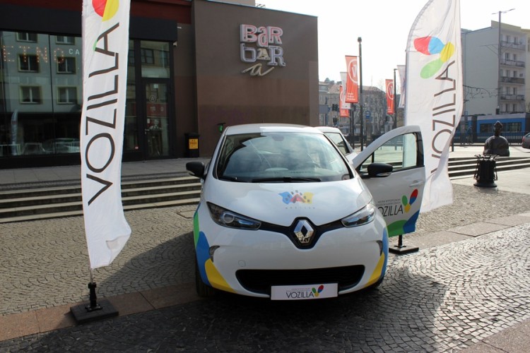 W marcu na ulicach Wrocławia pojawi się 40 nowych samochodów Renault ZOE, Artur Długosz