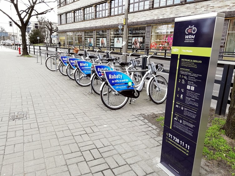 Miejska wypożyczalnia rowerów uruchomiona. Możemy już korzystać z jednośladów czwartej generacji, Bartosz Senderek