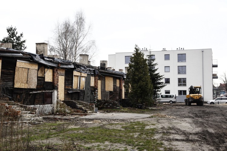 Wrocław: teren po hitlerowskim obozie na sprzedaż. Pod mieszkania, dyskotekę albo galerię handlową [ZDJĘCIA], Magda Pasiewicz