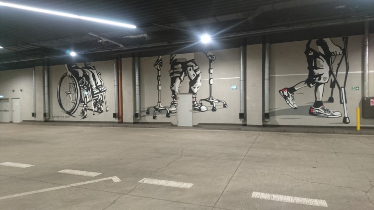 Mural ozdobił Dworzec Wrocław. Sygnalizuje podróżnym, że to miasto otwarte [ZDJĘCIA], mat. pras.