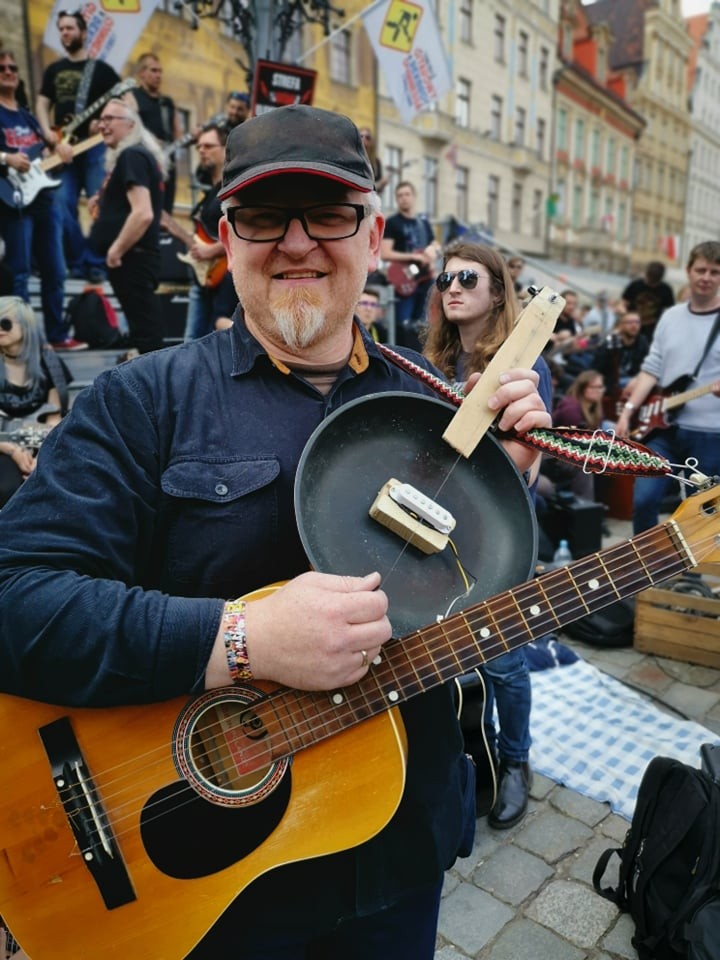 Gitarowy Rekord Guinnessa znów został pobity! [ZDJĘCIA, WIDEO], Mariusz Huk
