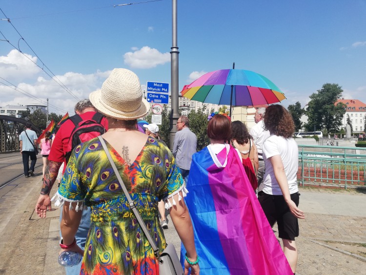 Tłumy na antyfaszystowskiej pikiecie na Rynku i przed Katedrą, Marta Gołębiowska