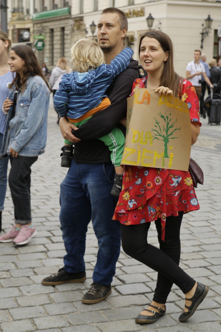 Aktywiści: „Dolny Śląsk jest gotowy na alarm smogowy i klimatyczny” [ZDJĘCIA], Klaudia Janczura