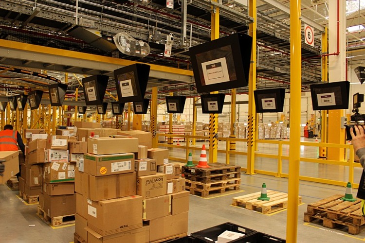 Amazon otworzył nowe centrum logistyczne na Dolnym Śląsku [ZDJĘCIA], bas, dart