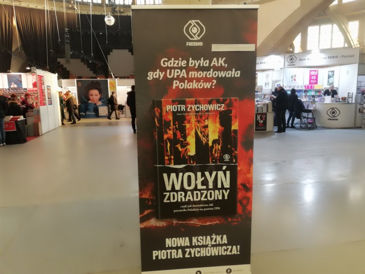 Tłumy na Wrocławskich Targach Dobrych Książek [ZDJĘCIA], mh