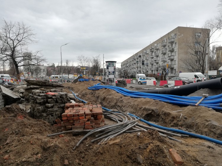 Tak powstaje nowe torowisko w centrum Wrocławia [ZDJĘCIA], mgo