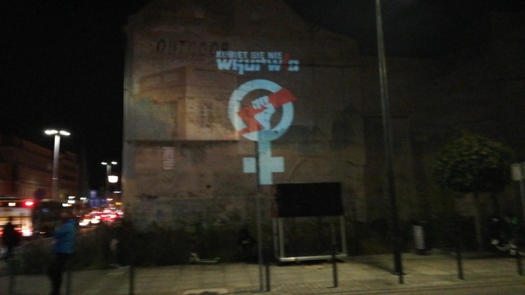 Strajk Kobiet. Środowe protesty we Wrocławiu, mh