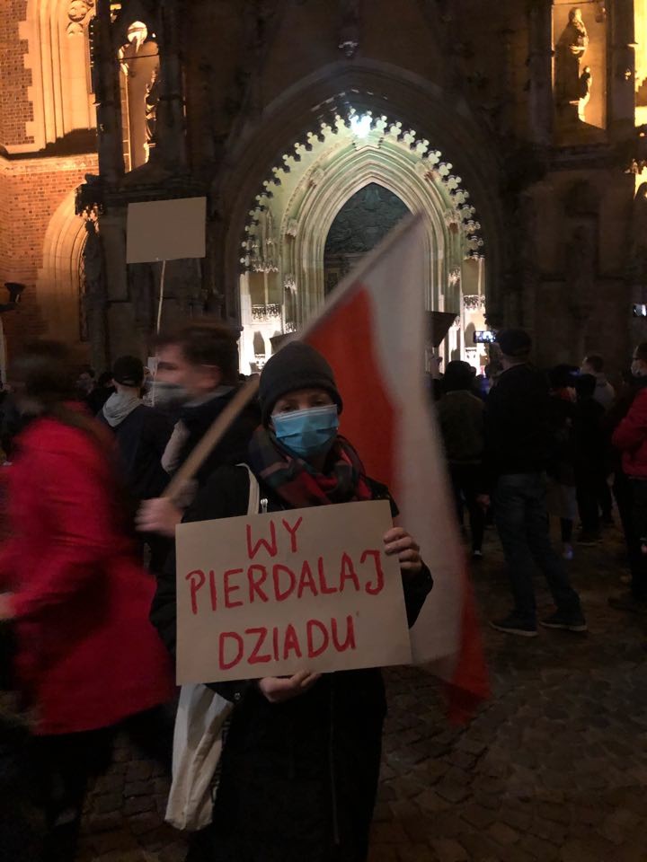 Wrocławskie restauracje włączają się w Strajk Kobiet [ZDJĘCIA], The ROOT