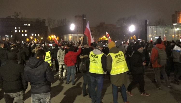 Marsz Niepodległości we Wrocławiu przyjmie formę spontanicznego spaceru, bas