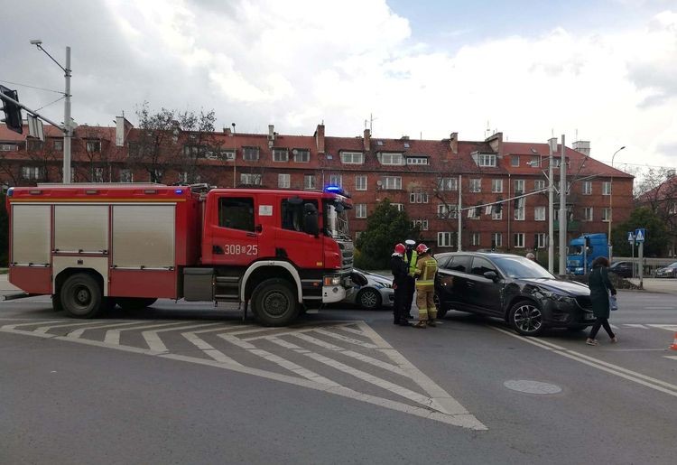 Jadący na akcję wóz strażacki zderzył się z samochodem [ZDJĘCIA], Bartosz Senderek