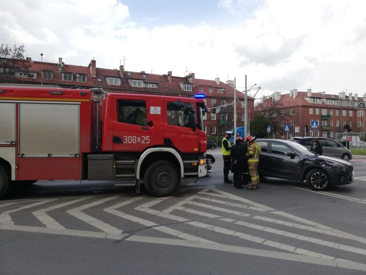 Wóz strażacki zderzył się z autem, Bartosz Senderek