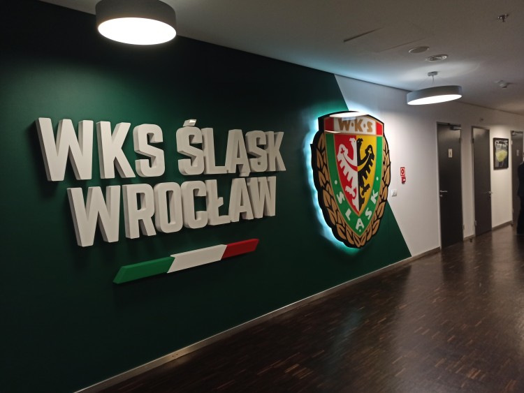 Piłkarski Śląsk przeniósł się z Oporowskiej. Oto nowa siedziba klubu [ZDJĘCIA], Bartosz Królikowski