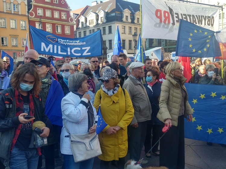 „Wrocław zostaje w Europie”. Protest po wyroku Trybunału Konstytucyjnego [ZDJĘCIA], Andrzej Borek