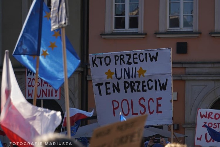 „Wrocław zostaje w Europie”. Protest po wyroku Trybunału Konstytucyjnego [ZDJĘCIA], Mariusz Olankiewicz