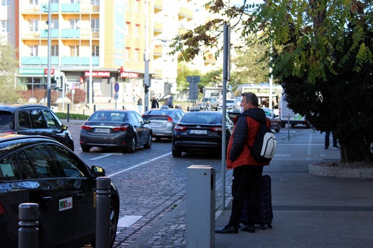 450 zł kary za wjazd na parking przy Dworcu Głównym. Taksówkarze piszą skargi [ZDJĘCIA], Jakub Jurek