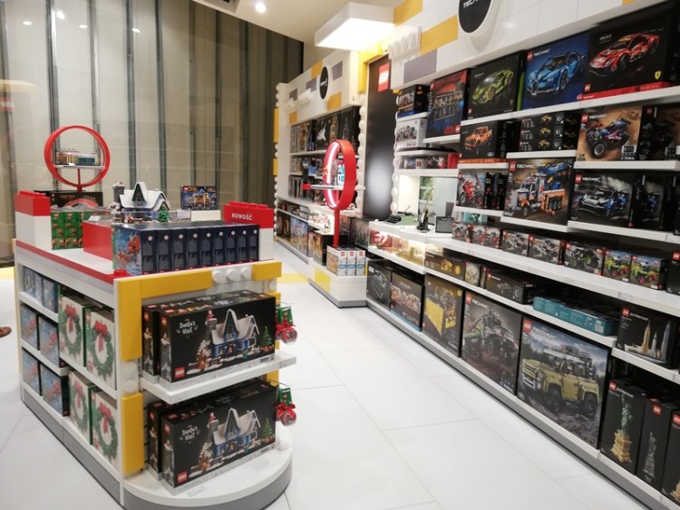Oficjalny sklep Lego we Wrocławiu, Bartosz Senderek