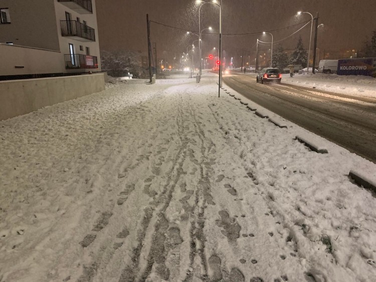 Ostrzeżenie meteo dla okolic Wrocławia: Intensywne opady śniegu, dart