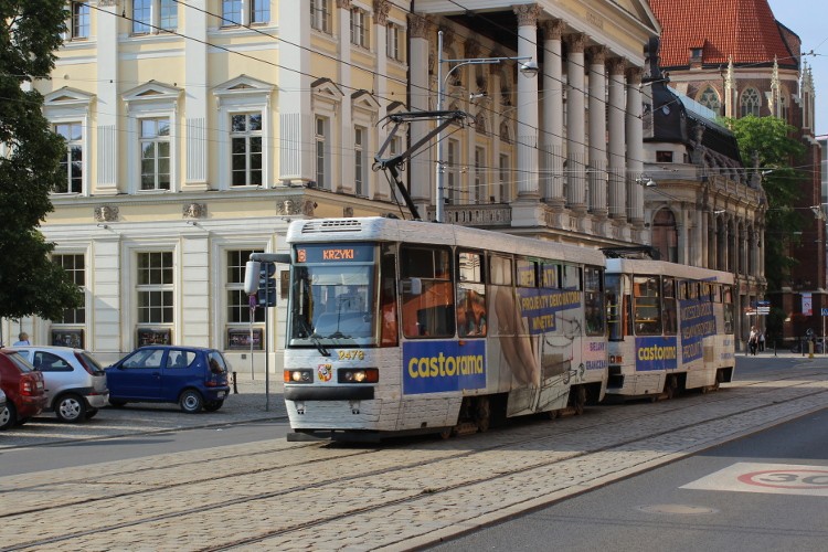 Kto nie powinien reklamować się na wrocławskich tramwajach?, Bartosz Senderek