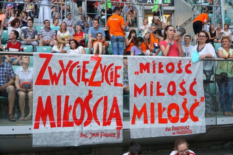 Pielgrzymi ŚDM spotkali się z metropolitą wrocławskim, Krzysztof Wilma
