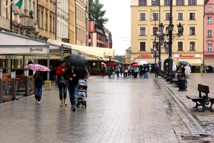 Wrocław: do wieczora będzie padało i grzmiało, 0