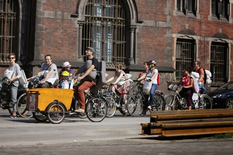 Przejadą rowerami przez miasto, żeby zwrócić uwagę na problemy dzieci z hospicjum, archiwum